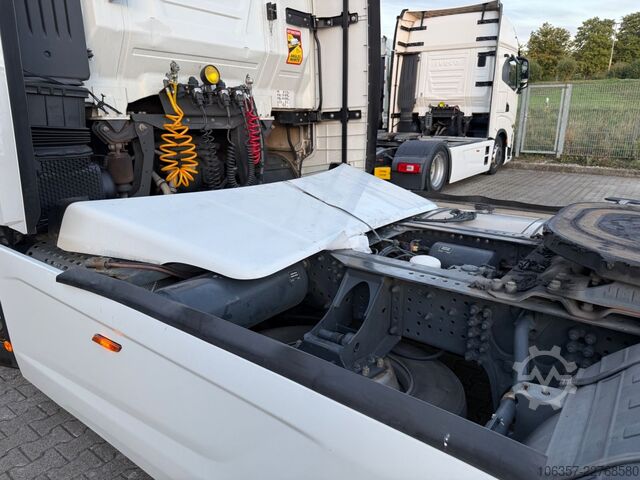 Tractor estándar IVECO Stralis S-WAY AS440S48T/P Standklima Retarder