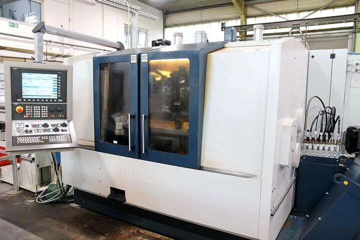 CNC svarv- och fräscenter SPINNER TD 42 Triplex
