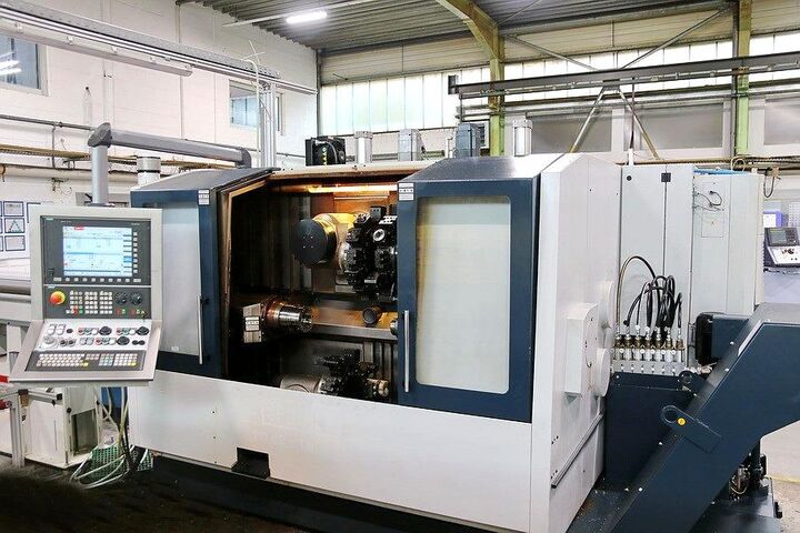 CNC svarv- och fräscenter SPINNER TD 42 Triplex