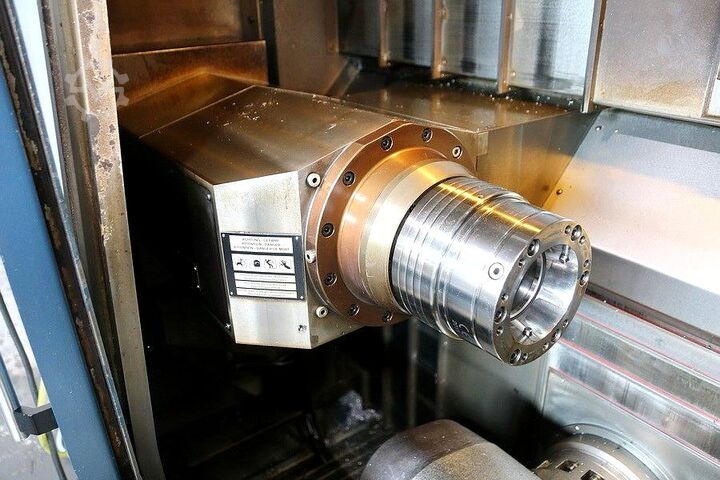 CNC svarv- och fräscenter SPINNER TD 42 Triplex