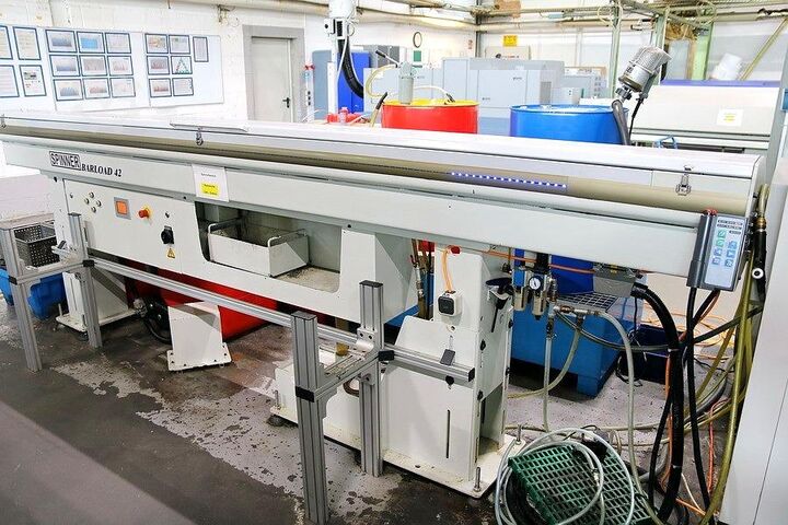 CNC svarv- och fräscenter SPINNER TD 42 Triplex