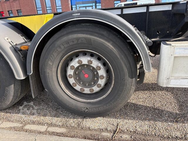 Container transport Renders 3AFCST08 Multichassis / Extendable / SAF Axles ...