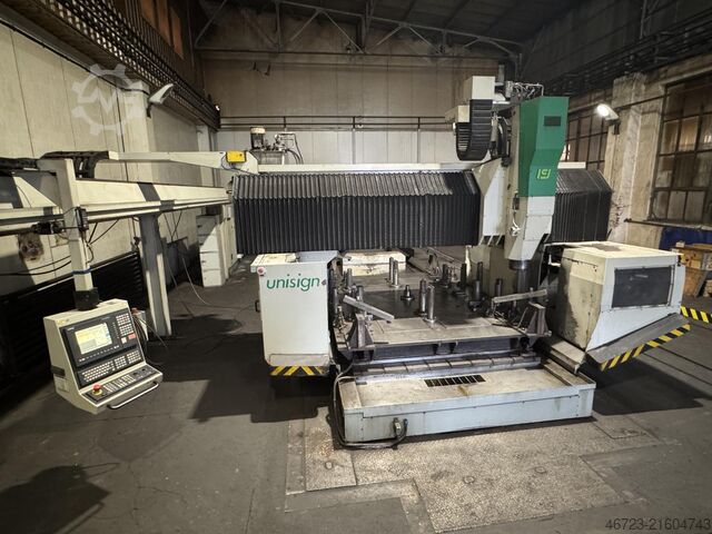 Vertical machining center Unisign UNIPORT 6