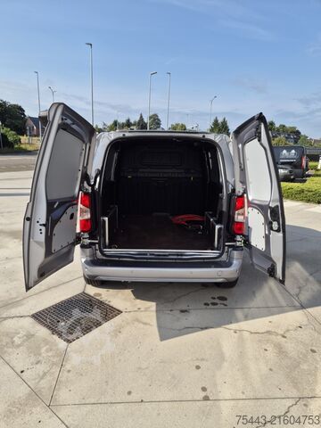 Panelová dodávka Fiat Doblò F5036 Cargo Van L1 Heavy – 50 kWh – Elekt...