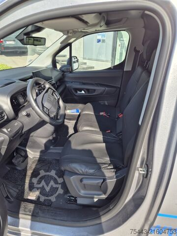 Panelová dodávka Fiat Doblò F5036 Cargo Van L1 Heavy – 50 kWh – Elekt...