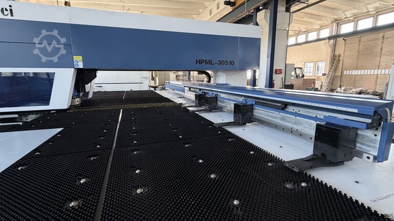 Kombinovaný laserový a děrovací stroj YAWEI HPML30510