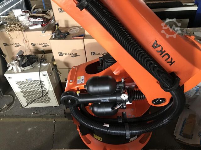 Industrirobot Kuka KUKA KR 600 R2830 / FLR industrial robot
