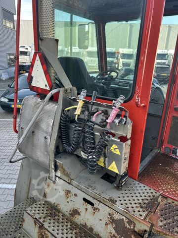 Standard-SZM Terberg YT182 / Motor Problem - Oil Pressure / 2006 / C...