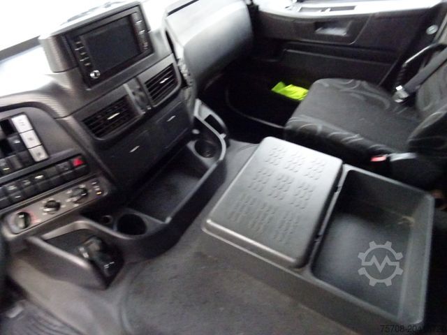 LKW mit Getränkeaufbau IVECO 260 S 42*kpl. Zug*2x LBW*Lift/Lenk*Ret.*38 Pal.