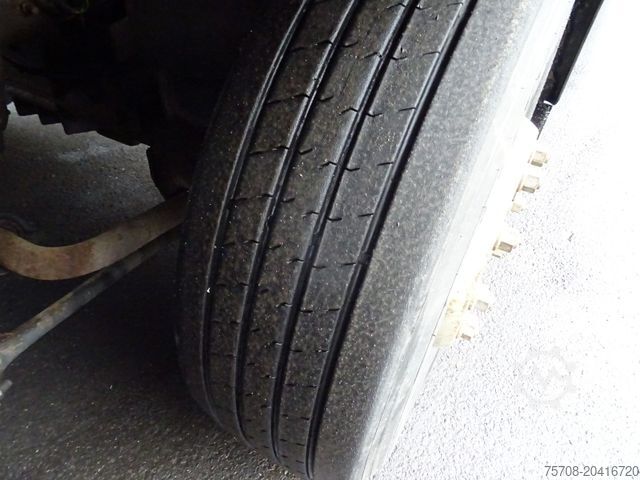 LKW mit Getränkeaufbau IVECO 260 S 42*kpl. Zug*2x LBW*Lift/Lenk*Ret.*38 Pal.