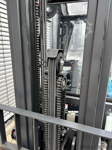 Elektryczny – 3 koła Bobcat B16NT Li-lon