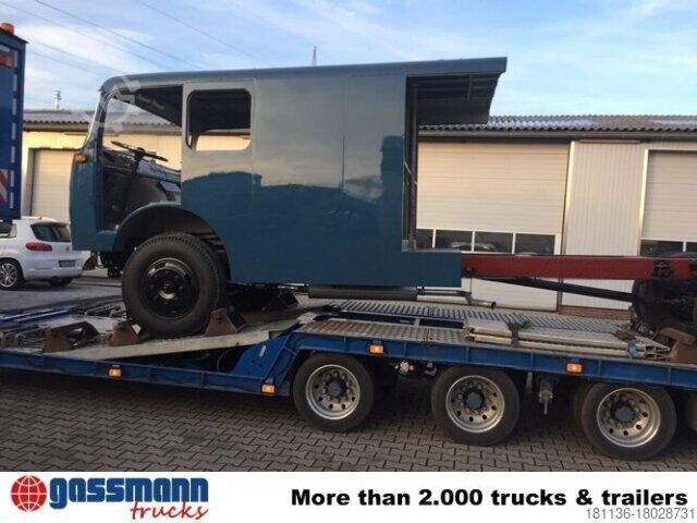 Bestelwagen autodrager Mercedes-Benz LP710/32, Autotransporter