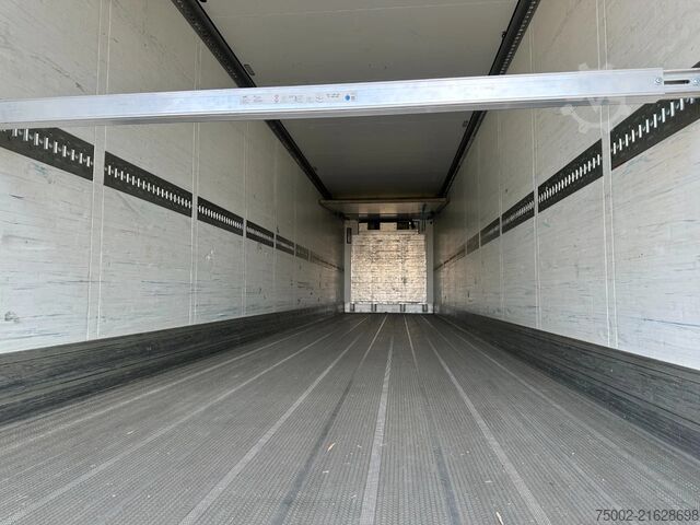 Refrigerated/frozen transport Schmitz Cargobull SKO 24/L CARRIER VECTOR 1950 MT D/E / DISCBRAKE...