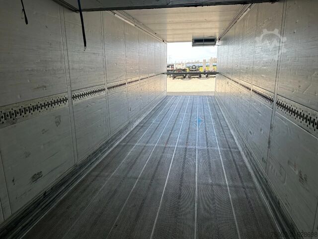 Refrigerated/frozen transport Schmitz Cargobull SKO 24/L CARRIER VECTOR 1950 MT D/E / DISCBRAKE...
