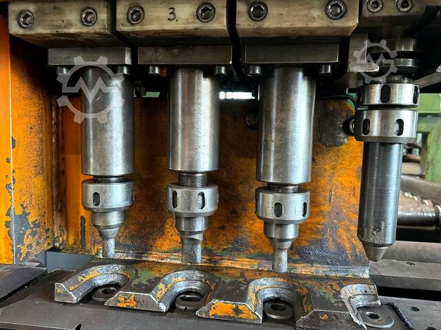 Línea de corte por punzonado y cizallado Voortman V 500