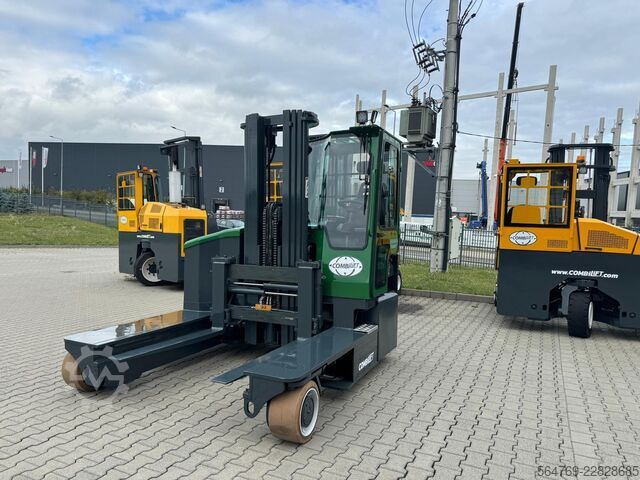 Chariot élévateur multidirectionnel Combilift C4500 /Triplex/Battery 2023 year