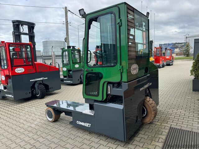 Chariot élévateur multidirectionnel Combilift C4500 /Triplex/Battery 2023 year