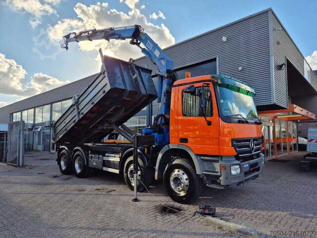 Sistema de brazo de gancho Mercedes-Benz Actros 3241 8X4 Containersysteem/ 20T HMF crane...