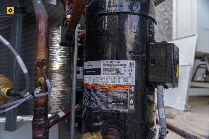 Răcitor Used Aircooled chiller CARRIER RBSY045B0023 PE 44 KW. 2017 yom