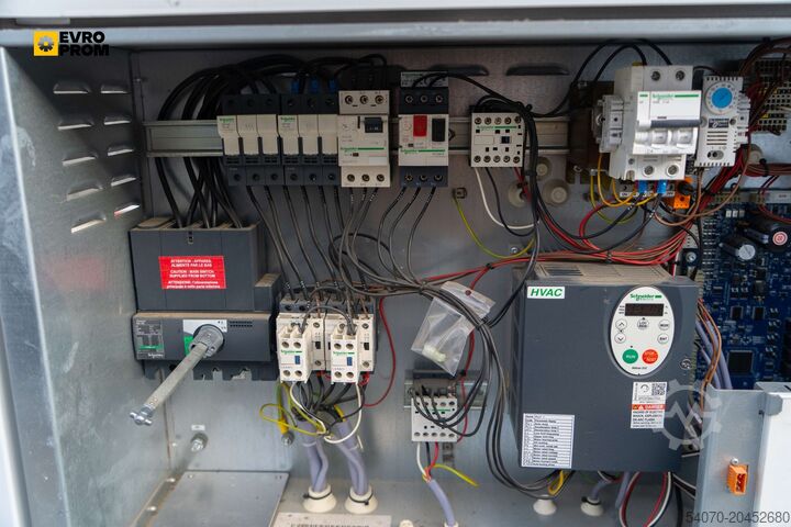 Răcitor Used Aircooled chiller CARRIER RBSY045B0023 PE 44 KW. 2017 yom