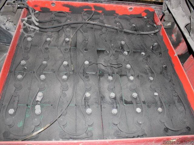 Elektrische vorkheftruck met 4 wielen Linde E 50 HL-01  388