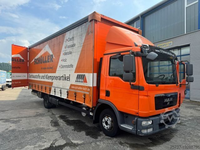 Flatbed truck with tarp MAN 12.220 B/L   i.H. 2.80m.