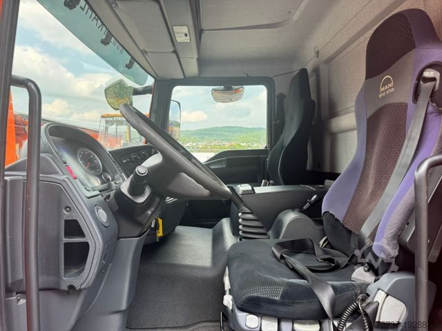 Flatbed truck with tarp MAN 12.220 B/L   i.H. 2.80m.