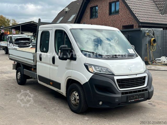 Pick-up van PEUGEOT Boxer DoKa Pritsche HDi 130 4x2