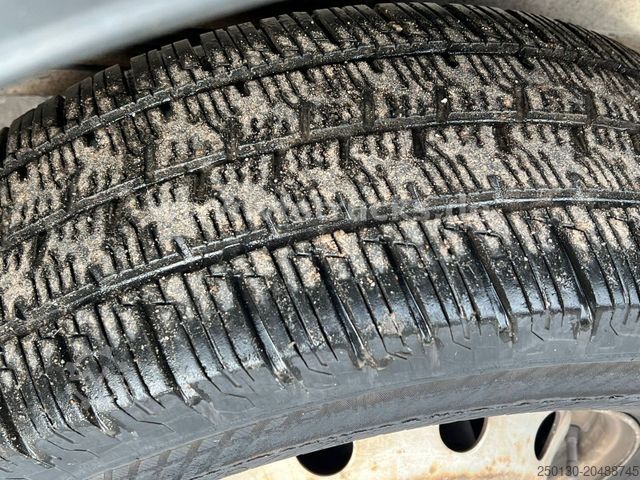 Pick-up van PEUGEOT Boxer DoKa Pritsche HDi 130 4x2