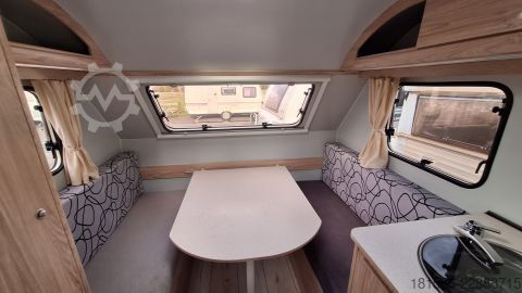 Karavan Niewiadow N-Cross-DS