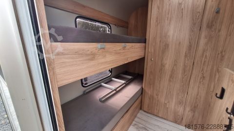 Karavan Niewiadow N-Cross-DS