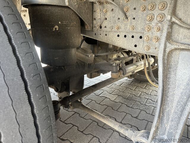 Ladbil med presenning IVECO Stralis AT