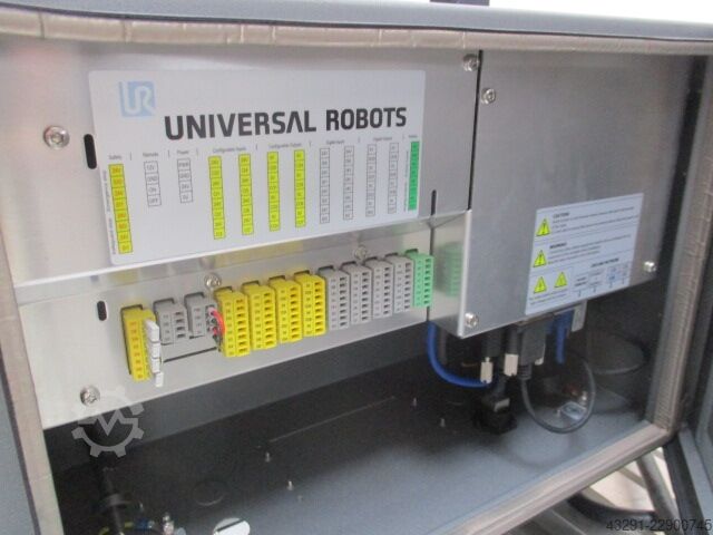 Robot przemysłowy Cobot Universal Robots UR5