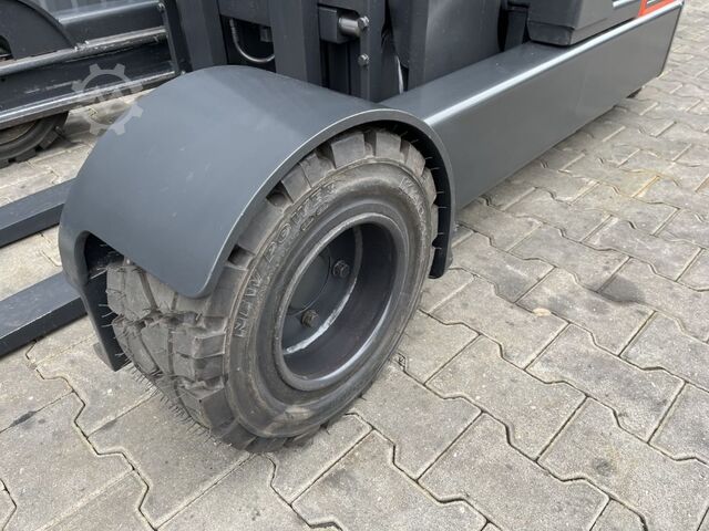 Reach truck Linde R 20G