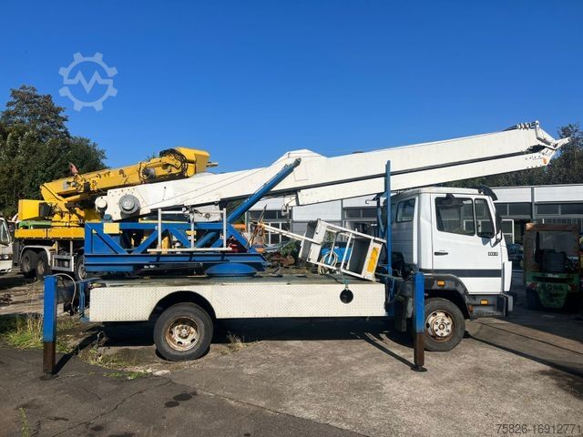 Autokranwagen MERCEDES-BENZ 814 Dachdeckerkran Klaas 28-7 28Meter Fernbedien