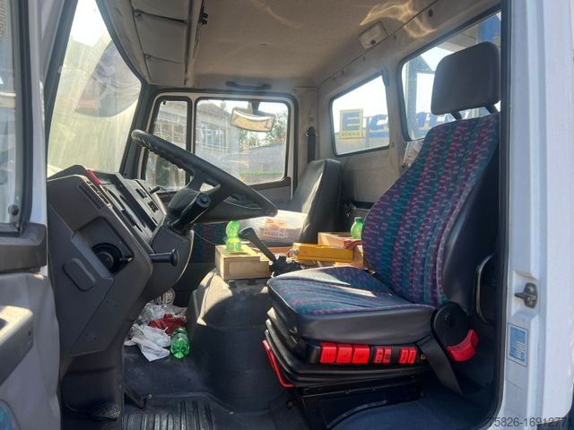 Autokranwagen MERCEDES-BENZ 814 Dachdeckerkran Klaas 28-7 28Meter Fernbedien