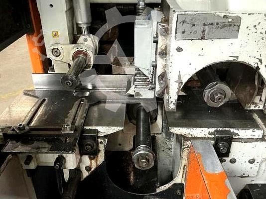 Piallatrice a quattro lati Weihai Linares Concept DL3006