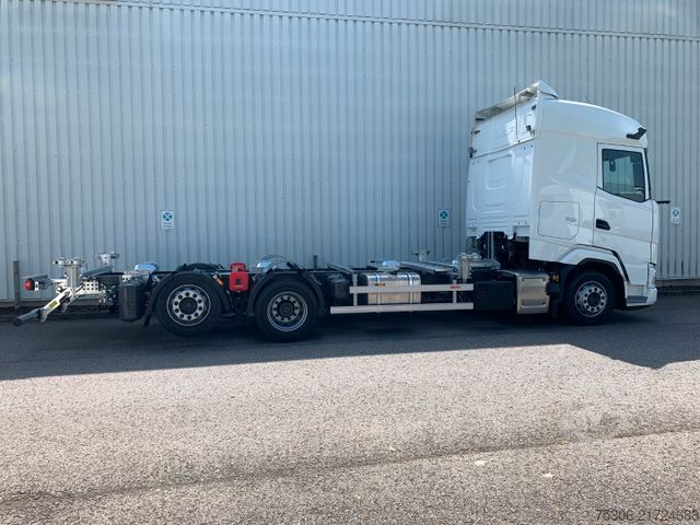Kamion sa zamjenjivom nadogradnjom DAF FAN XG 480  Maxiwechsler 1020-1320