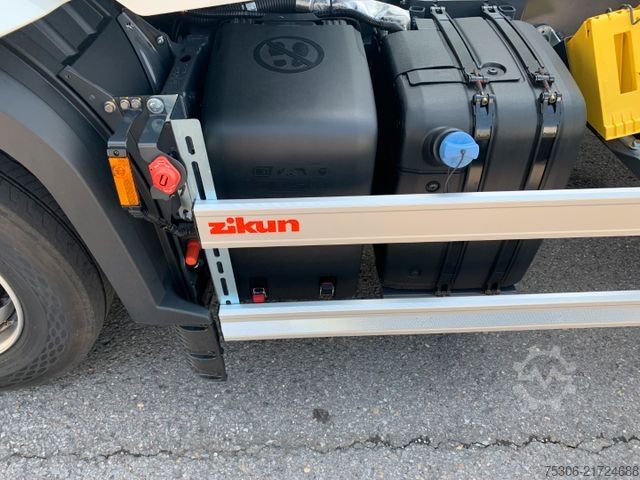 Kamion sa zamjenjivom nadogradnjom DAF FAN XG 480  Maxiwechsler 1020-1320