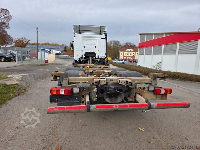 Samochód z wymienną zabudową MERCEDES-BENZ 2545 BDF, Multiwechsler,neue Injektoren+ Ölpumpe