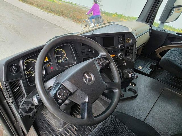 Samochód z wymienną zabudową MERCEDES-BENZ 2545 BDF, Multiwechsler,neue Injektoren+ Ölpumpe