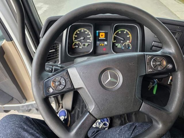 Samochód z wymienną zabudową MERCEDES-BENZ 2545 BDF, Multiwechsler,neue Injektoren+ Ölpumpe