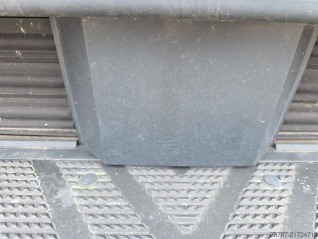 Samochód z wymienną zabudową MERCEDES-BENZ 2545 BDF, Multiwechsler,neue Injektoren+ Ölpumpe