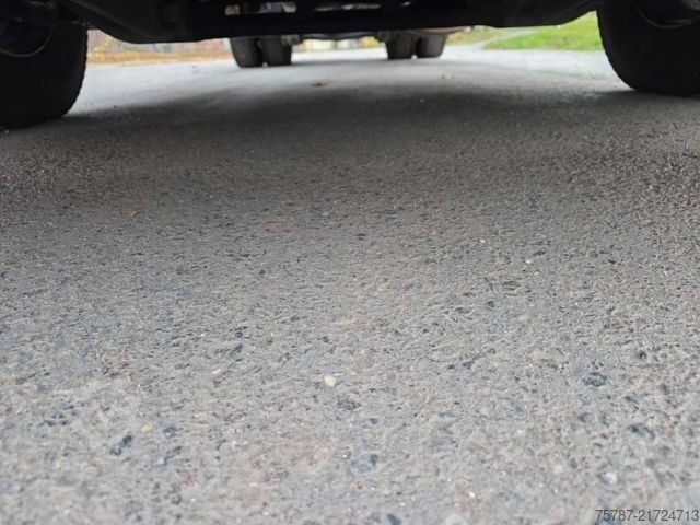 Samochód z wymienną zabudową MERCEDES-BENZ 2545 BDF, Multiwechsler,neue Injektoren+ Ölpumpe