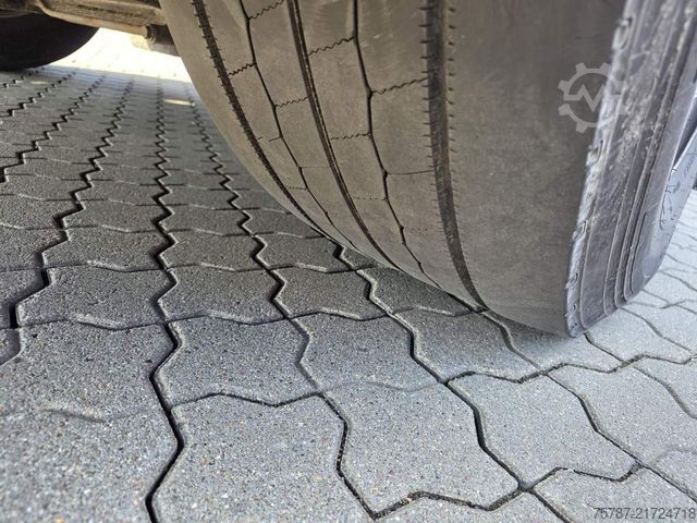 Standardowy ciągnik siodłowy MAN 18.500 TGX, Standklima, Euro 6m Standard