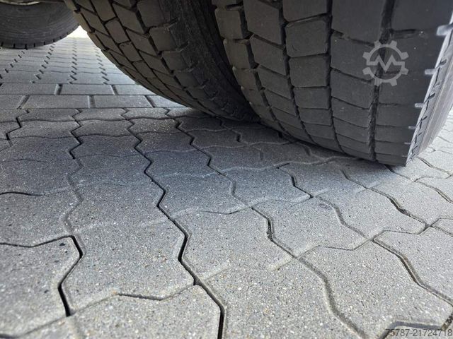 Standardowy ciągnik siodłowy MAN 18.500 TGX, Standklima, Euro 6m Standard