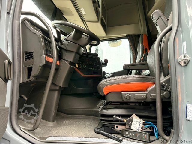 Standaard trekker VOLVO VOLVO FH750 6x4 Euro6 LL SZM Kipphydraulik