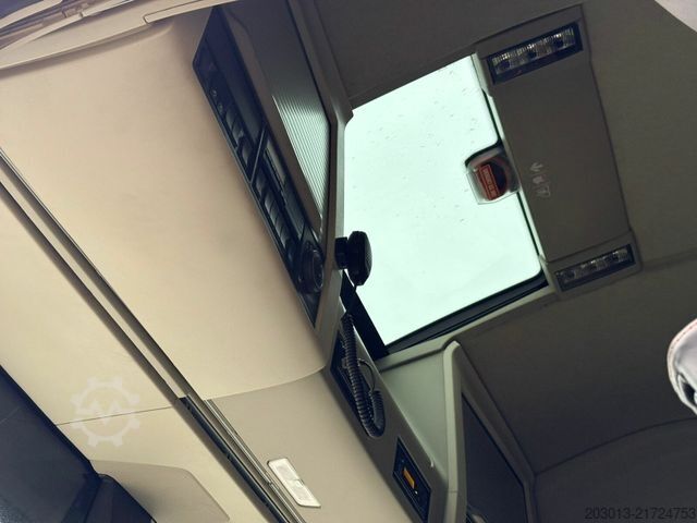 Standaard trekker VOLVO VOLVO FH750 6x4 Euro6 LL SZM Kipphydraulik