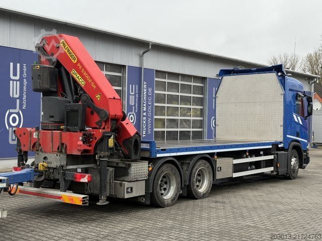 Vrachtauto met open laadbak SCANIA R500 6x4 Pritsche mit Kran Palfinger PK53002 SH
