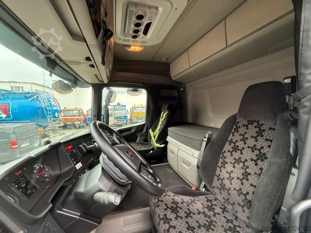 Vrachtauto met open laadbak SCANIA R500 6x4 Pritsche mit Kran Palfinger PK53002 SH